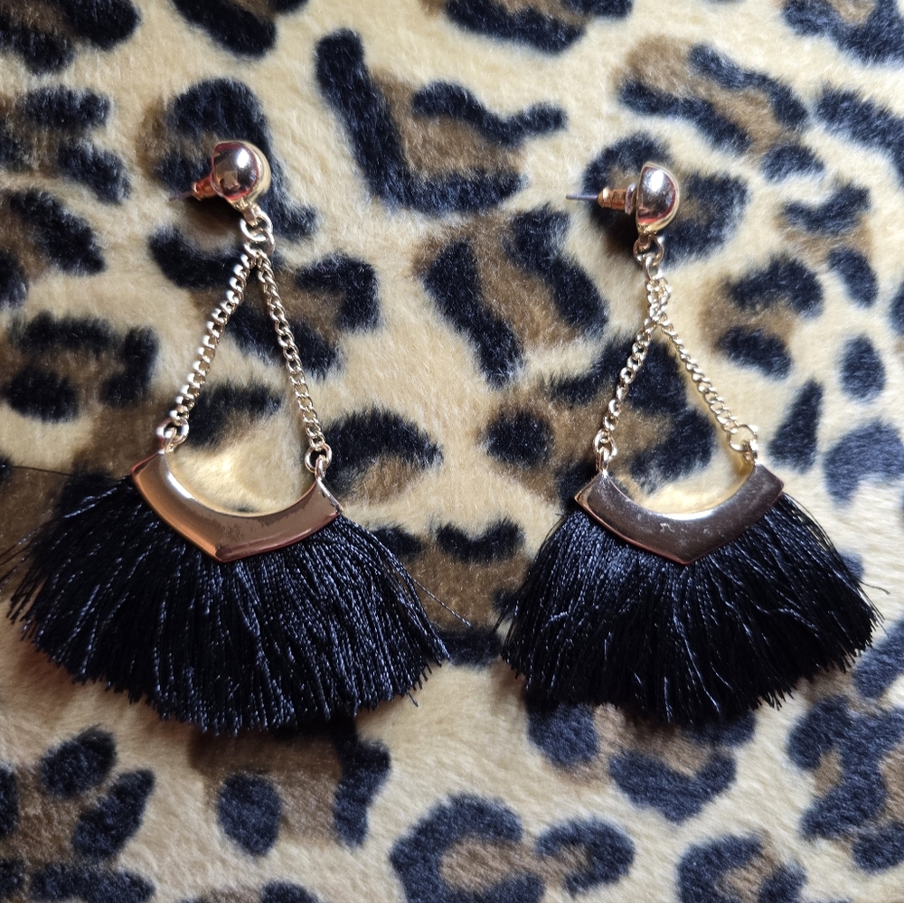 Elegant Black and Gold Finge, Tassel Earrings